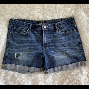 GAP Sexy Boyfriend Short